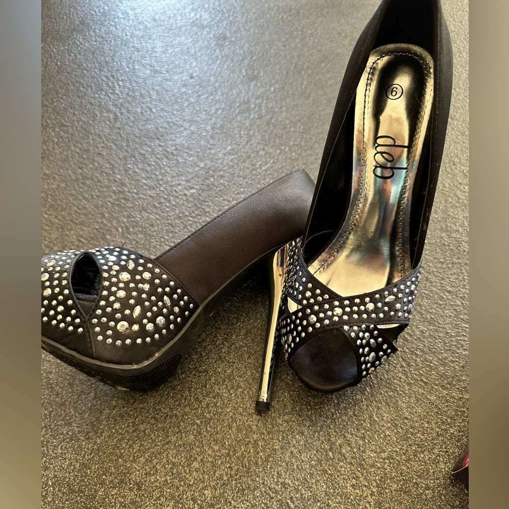 Deb sequence heels